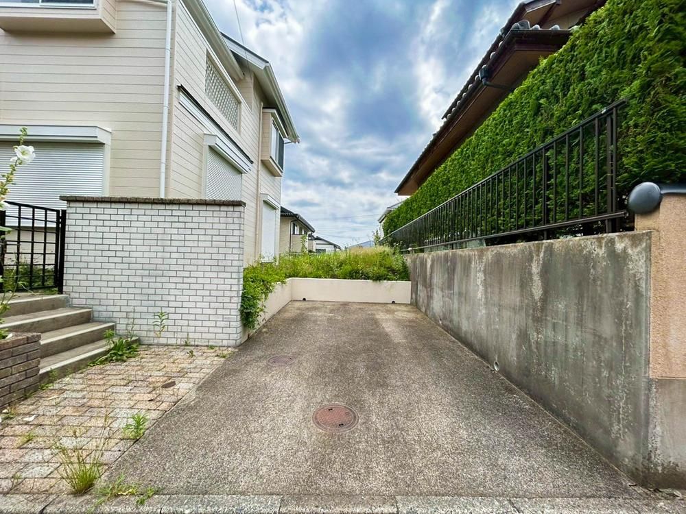 Fully Renovated 5LDK House in Kunimigaoka, Sendai - Thumbnail 4