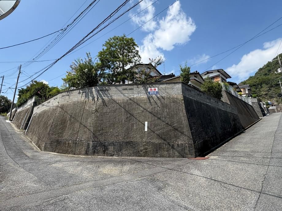 Spacious 5DK Corner Lot House in Iwakuni, Yamaguchi - Thumbnail 3