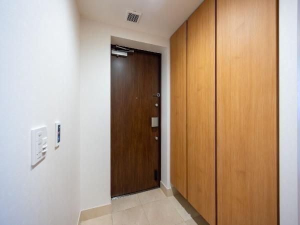 Renovated 3LDK Apartment Near Motosumiyoshi Station, Kawasaki - Thumbnail 4