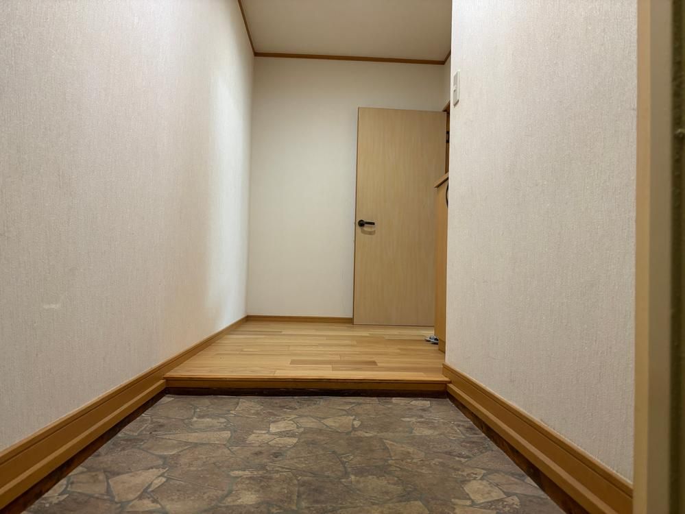 1LDK Used Apartment for Sale in Miyazaki City, 49.48m2 - Thumbnail 2