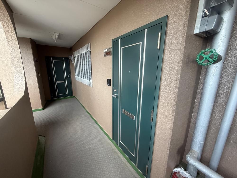 2LDK Apartment for Sale Near Minami-Miyazaki Station - Thumbnail 3