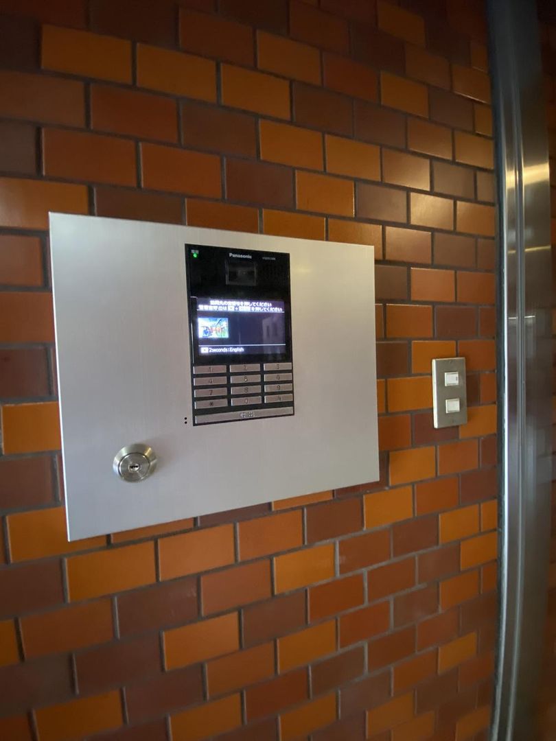 Renovated Studio Apartment in Aoba Ward, Yokohama for Sale - Thumbnail 4