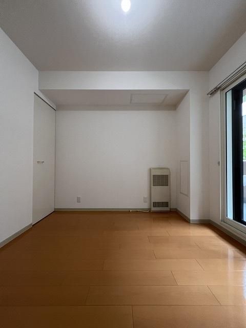 3LDK Apartment for Sale in Atsubetsu-ku, Sapporo with Garden - Thumbnail 3