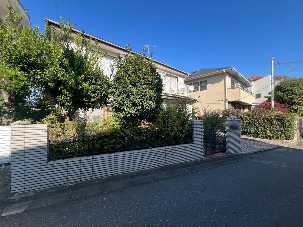 Building Lot in Setagaya, Tokyo - 188m2, No Conditions - Thumbnail 2