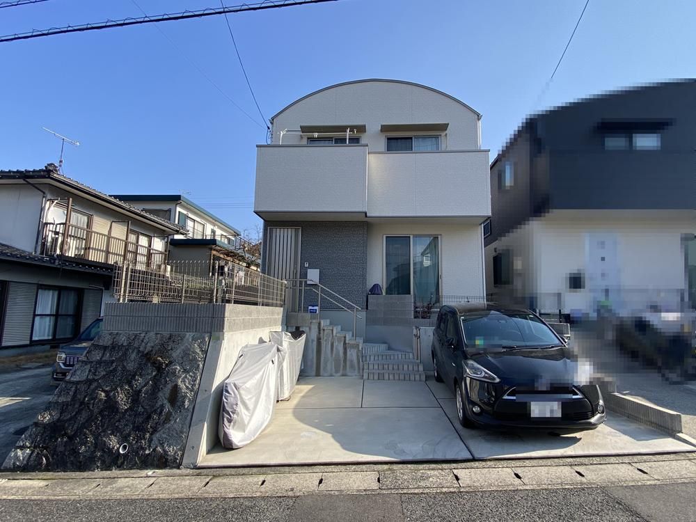 4LDK Detached House for Sale in Kurakake, Hiroshima - Image 1