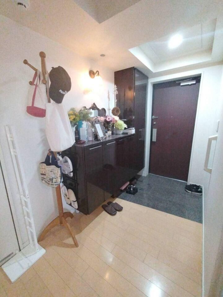 3LDK+S Top-Floor Apartment in Sapporo Chuo-ku, 103m² - Thumbnail 2
