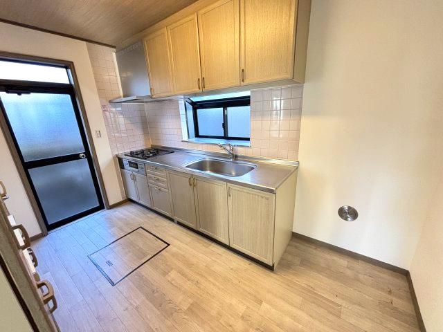 4LDK+S House with Large Garden in Hachioji, Tokyo - Thumbnail 4