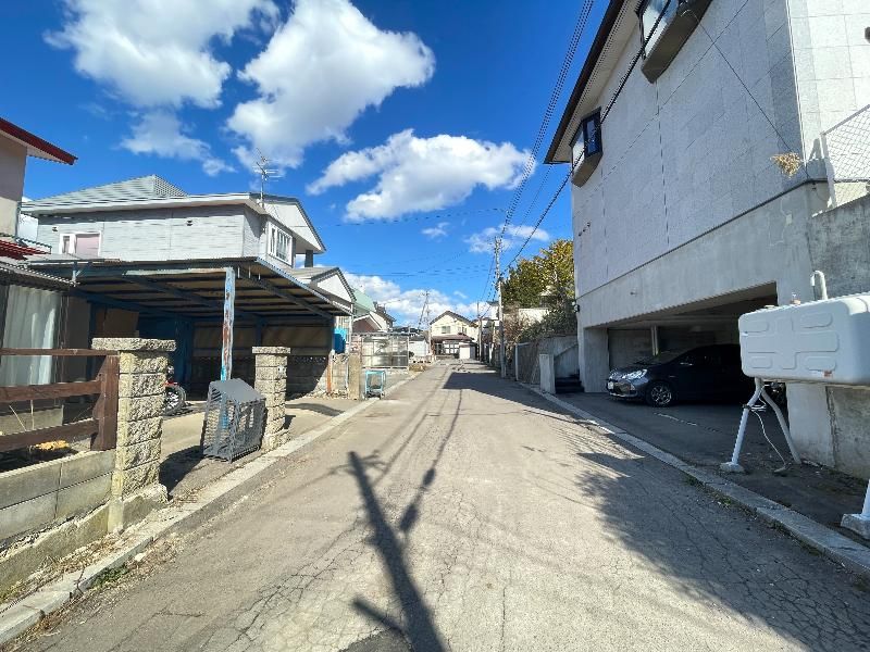 4LDK Detached House in Hakodate, Hokkaido for 2.5 Million Yen - Thumbnail 3