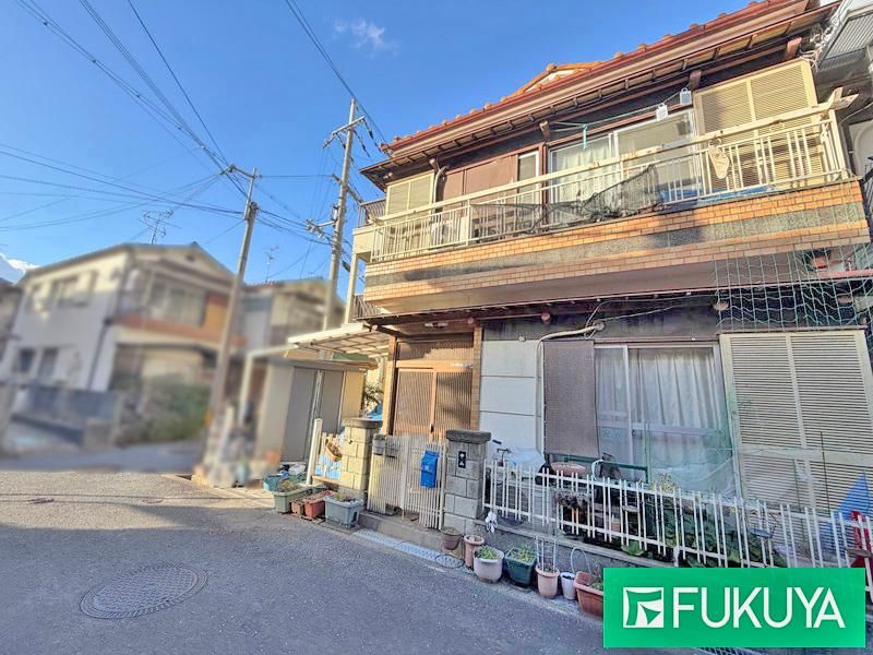 Osaka Neyagawa 4DK House for Sale Near Korien Station - Image 1