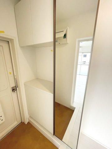 Renovated 2LDK Apartment in Midori-ku, Yokohama - Thumbnail 2