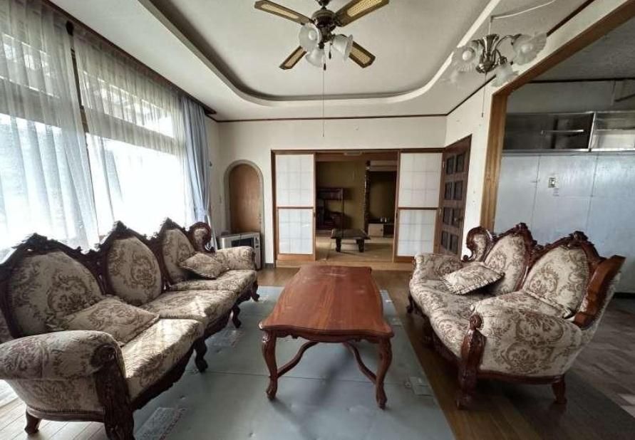 5LDK Detached House for Sale in Rumoi, Hokkaido - 2.8 Million Yen - Thumbnail 3