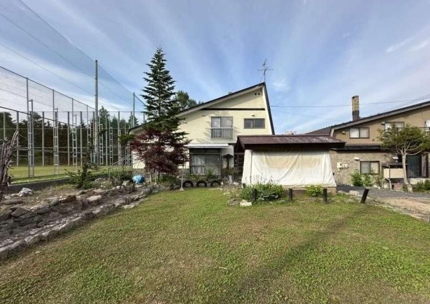 5LDK Detached House for Sale in Rumoi, Hokkaido - 2.8 Million Yen - Thumbnail 2