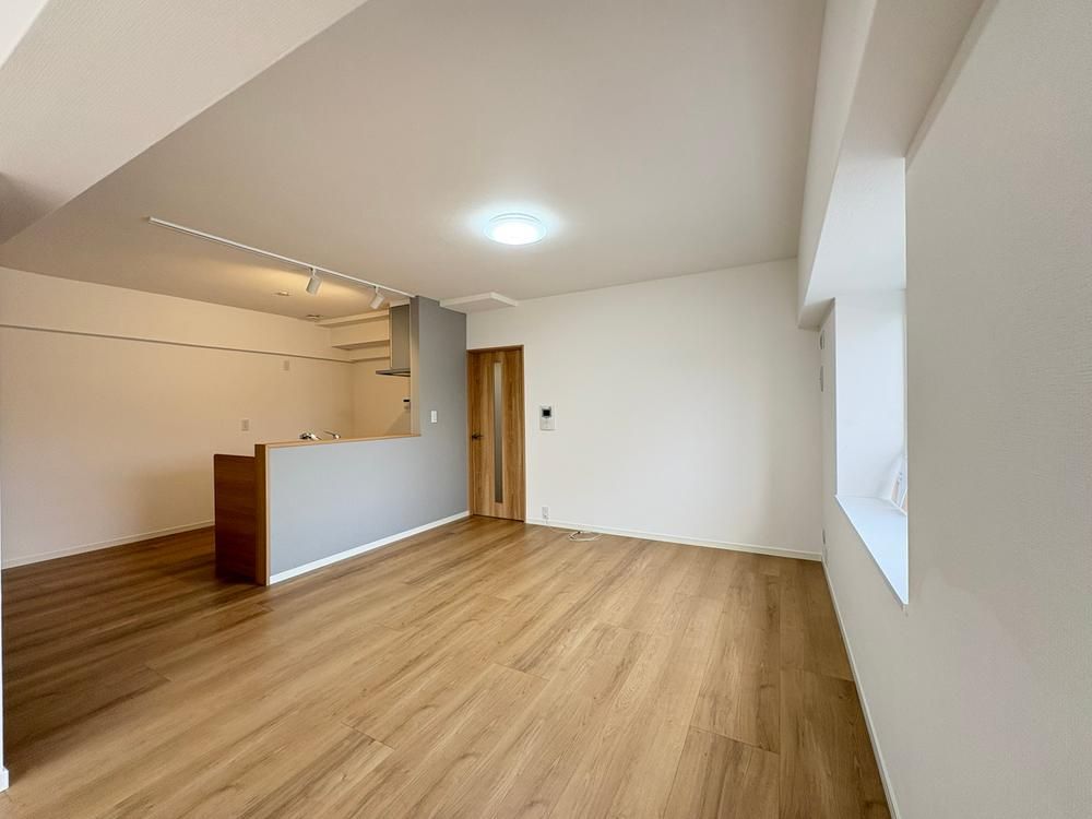 Sky Heights Gojo 3LDK Apartment for Sale in Dazaifu, Fukuoka - Thumbnail 3