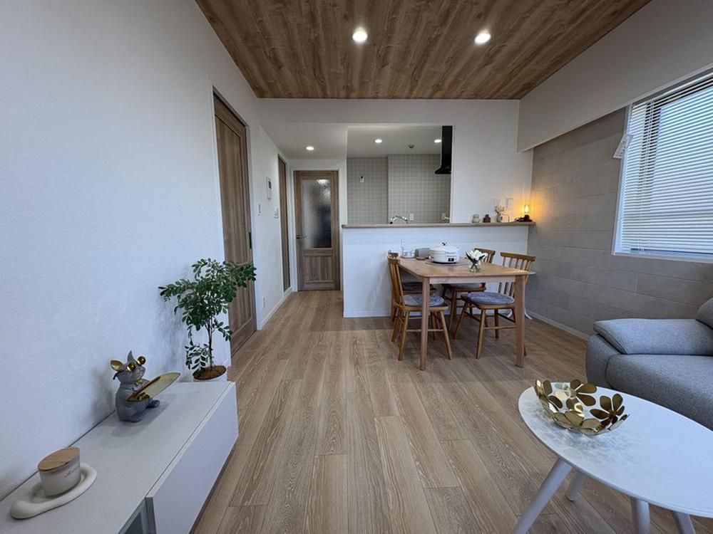 Renovated 3LDK Apartment in Ebina City Near Atsugi Station - Thumbnail 2
