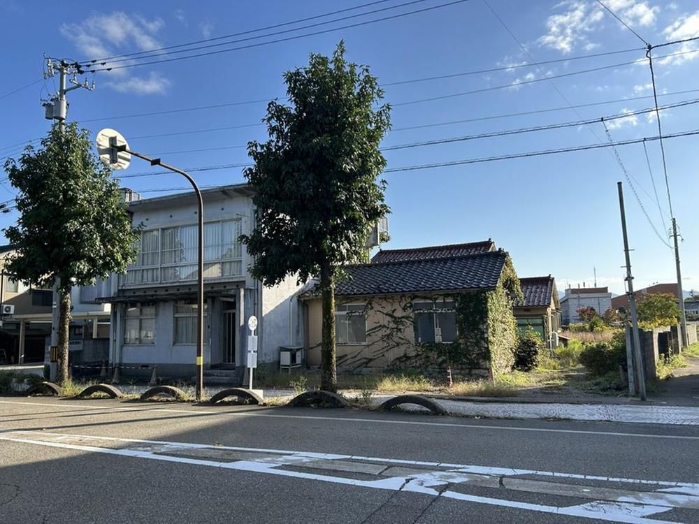 Land for Sale in Nanto City, Toyama - 1107 sqm, Near Fukuno Station - Thumbnail 2