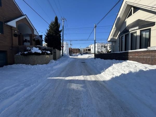 Spacious 4LDK+S House Near Fukuzumi Station, Sapporo - Thumbnail 4