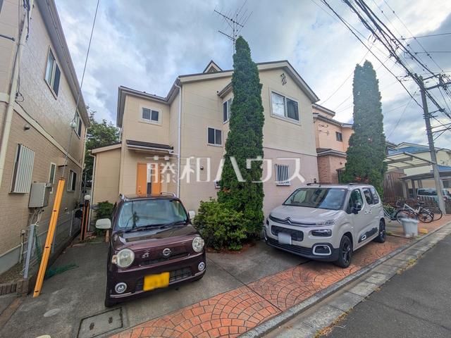 4LDK Detached House for Sale in Hino City, Tokyo - Image 1