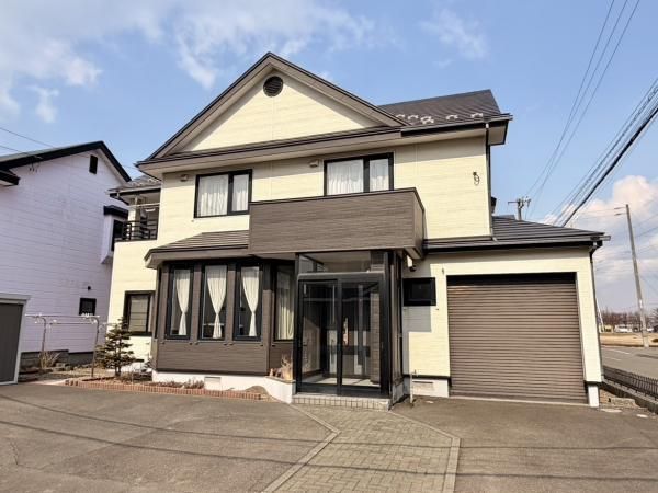 4LDK Detached House for Sale in Tomakomai, Hokkaido - Thumbnail 2