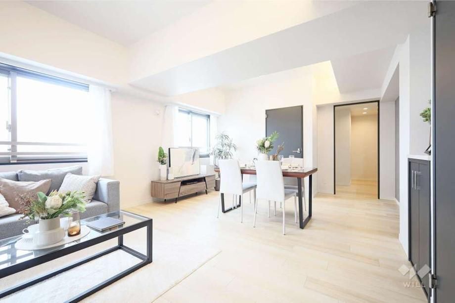 Renovated 1LDK Apartment in Shinjuku, Tokyo – 64.92m² - Thumbnail 3