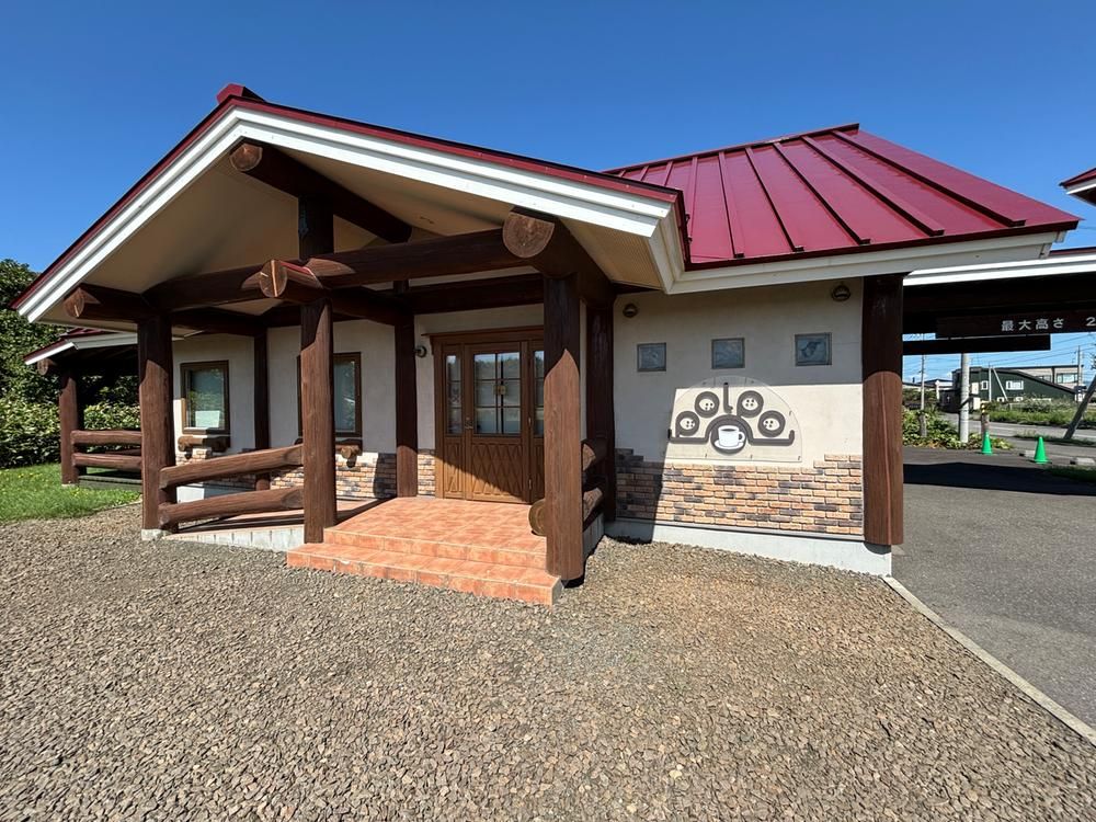 Log House with Cafe for Sale in Ishikari, Hokkaido - Thumbnail 4