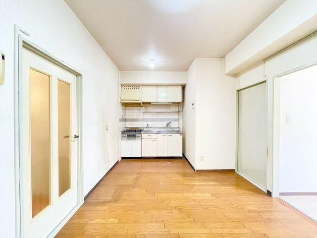 Grace Plaza Tsurumi 3DK Pet-Friendly Apartment for Sale in Yokohama - Thumbnail 3