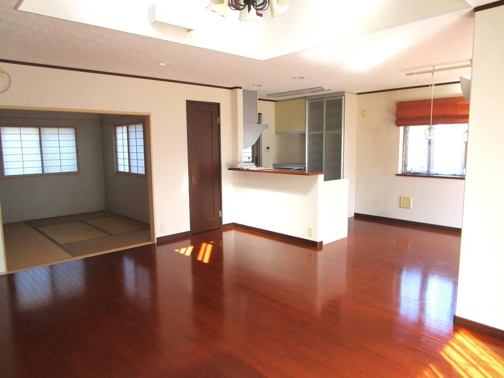 4LDK Toyota Home in Hadano, Kanagawa – 165m2 House for Sale - Thumbnail 3