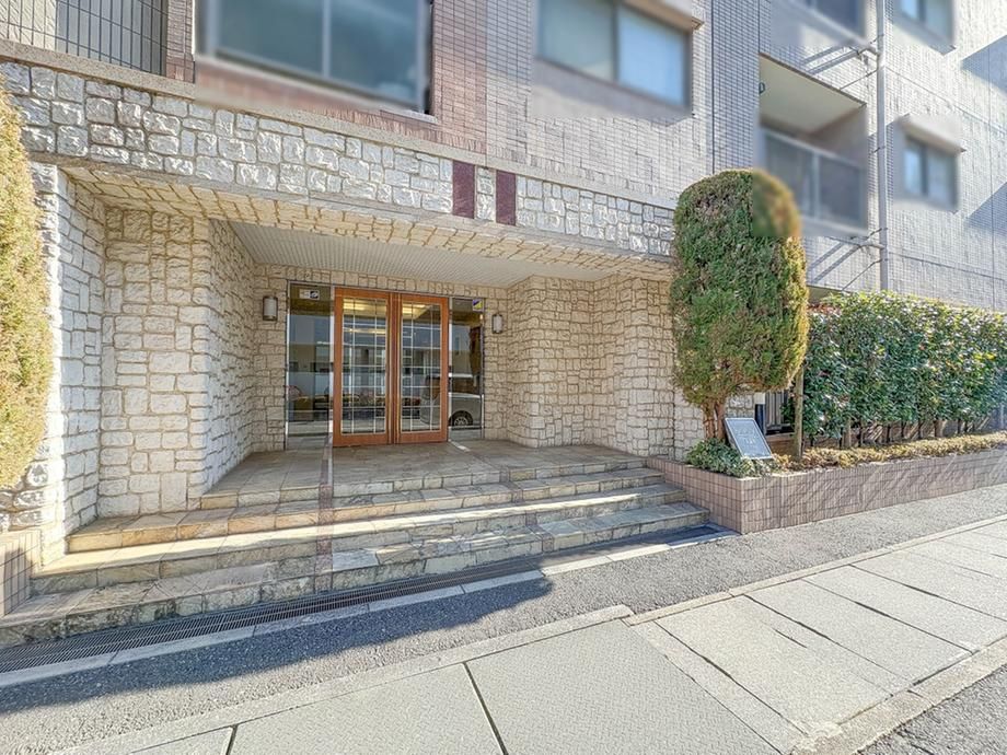 3LDK Renovated Apartment with Mt. Fuji View in Saitama City - Thumbnail 4