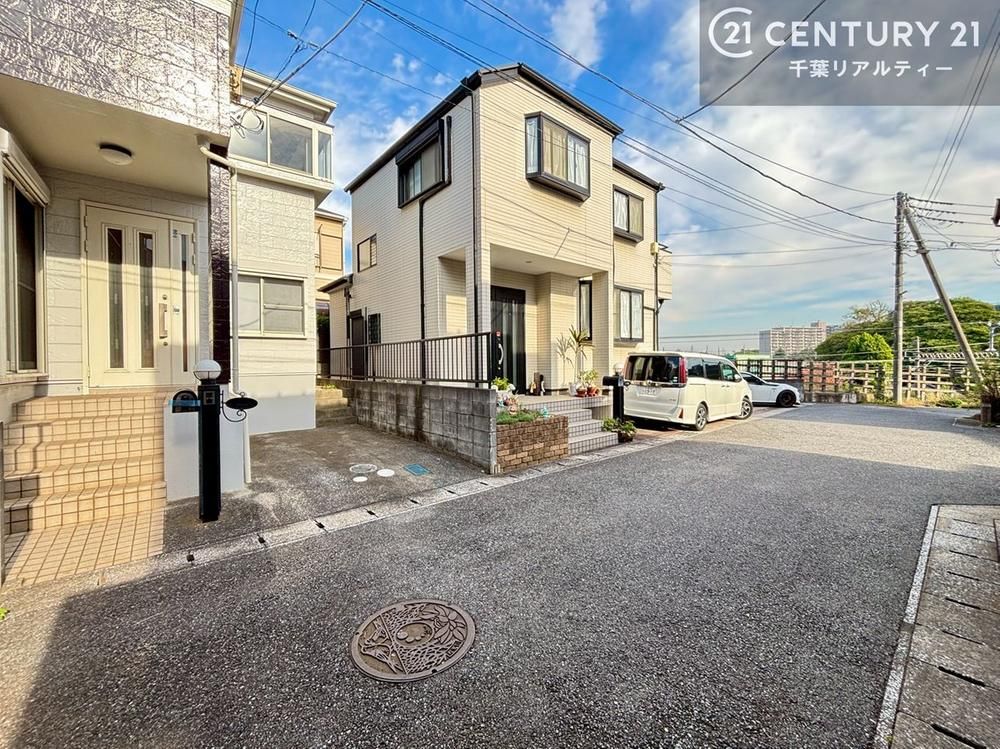 Renovated 4LDK House for Sale in Inage, Chiba City - Thumbnail 2