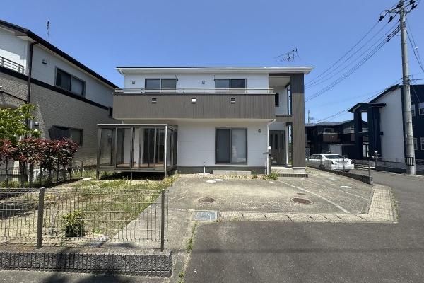 4LDK All-Electric House in Sendai Taihaku-ku with Solar Panels - Thumbnail 2