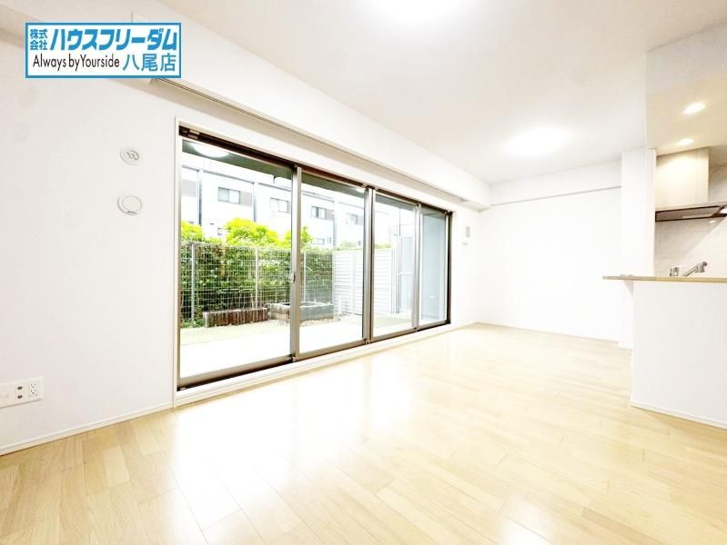 3LDK Renovated Apartment in Higashiosaka Near Wakae Iwata Station - Thumbnail 3