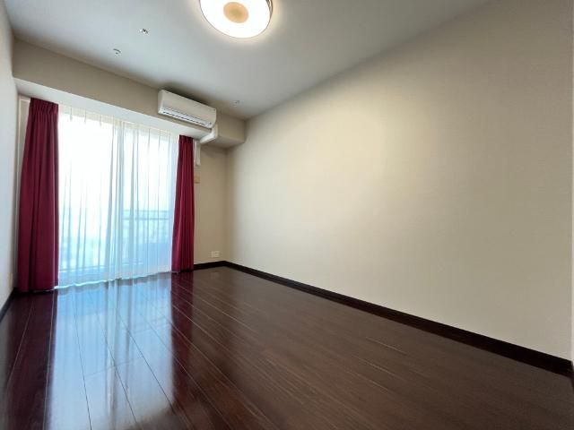 3LDK Apartment for Sale in Naha, Okinawa - 102.72m² - Thumbnail 3