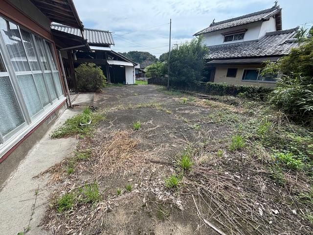 7DK House on 1,960 sqm Land in Miyazaki City - 13.8M Yen - Thumbnail 2