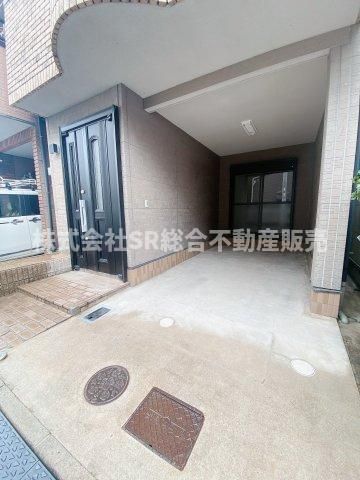 Renovated 4LDK Steel House in Higashiosaka with Garage - Thumbnail 3