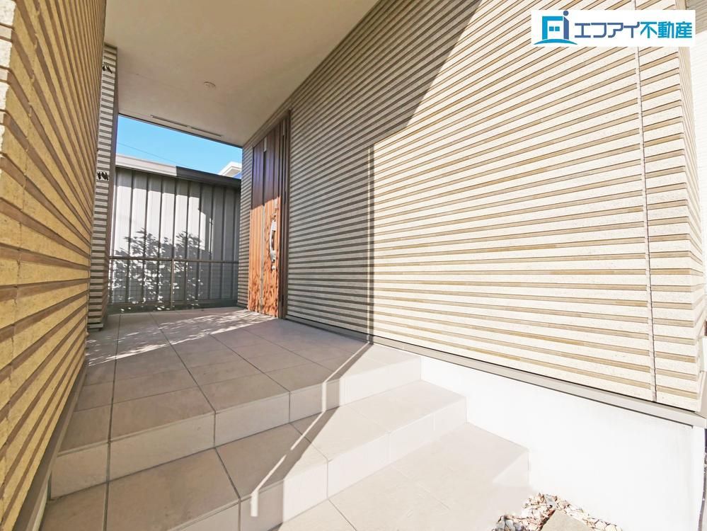 5LDK Long-Term Superior Certified House in Tokai City, Aichi - Thumbnail 2