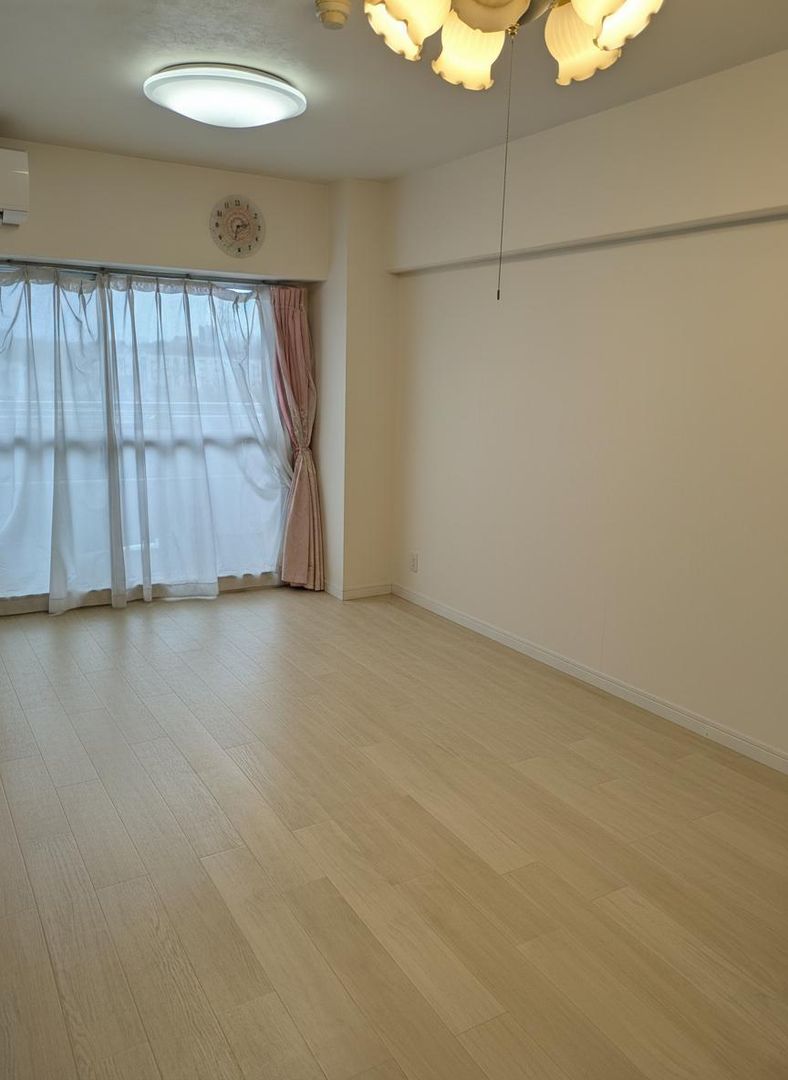 Sophia Inage 2LDK Condo | Renovated 2019 | Chiba City - Thumbnail 2