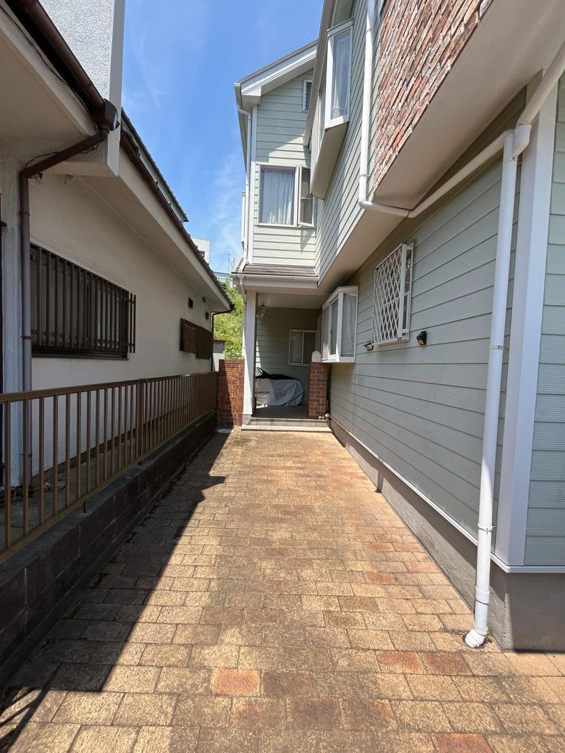 4LDK House for Sale in Asahi Ward, Yokohama - 101.87m2 Land - Thumbnail 3