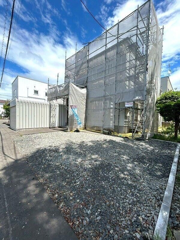 Renovated 3LDK House in Higashi Ward, Sapporo Near Asabu Station - Thumbnail 2