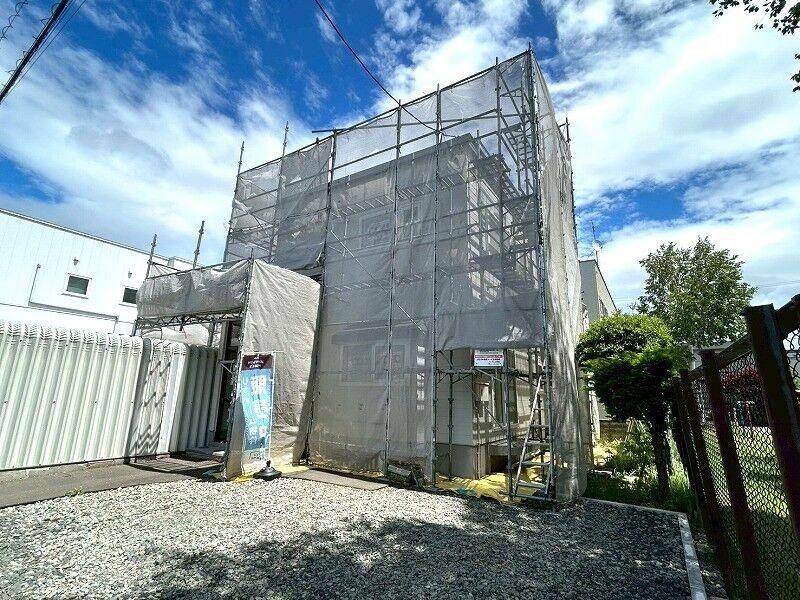Renovated 3LDK House in Higashi Ward, Sapporo Near Asabu Station - Thumbnail 3