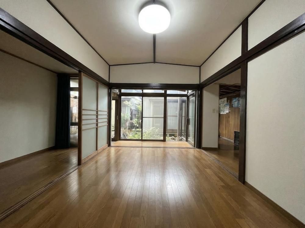 Renovated 3LDK House in Akishima, Tokyo – 127m² - Thumbnail 3