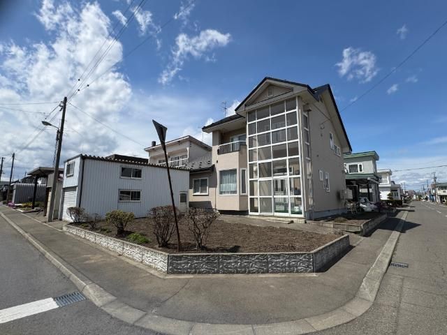 4LDK House for Sale in Memuro, Hokkaido - 130 sqm - Image 1