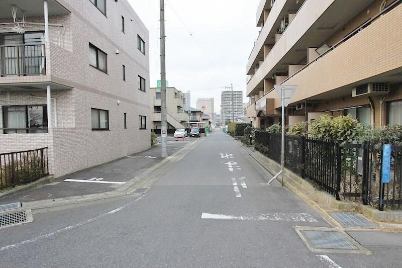 Renovated 2LDK Apartment Near Tsuchiura Station, Ibaraki - Thumbnail 3