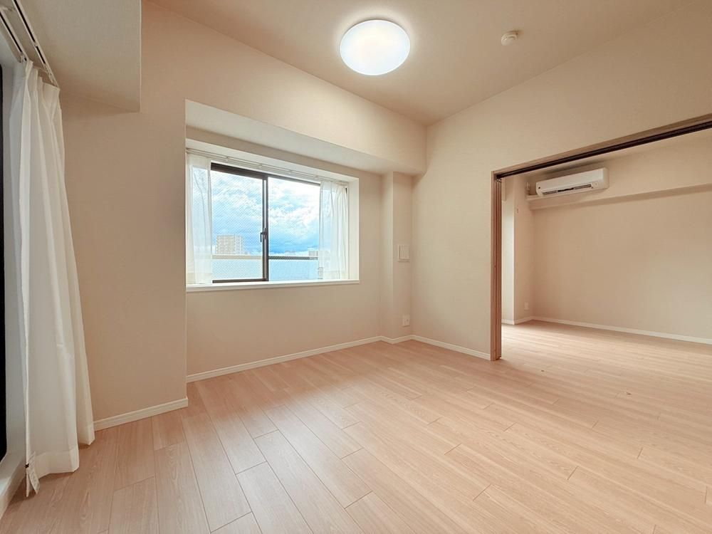 3LDK Renovated Apartment in Yamato City Near Station - Thumbnail 2