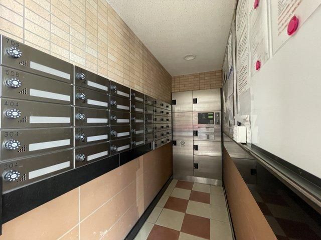 2LDK Apartment for Sale in Koriyama, Fukushima - 68.51m2 - Thumbnail 3