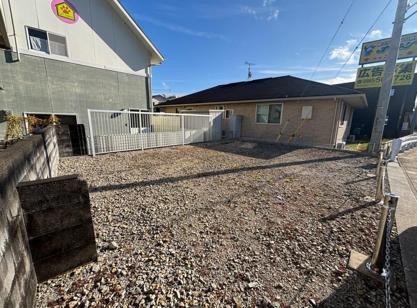 2LDK House for Sale in Azuma-cho, Miyazaki City - 67.59 sqm - Thumbnail 2