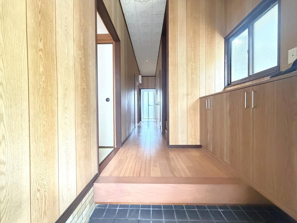 Renovated 3LDK House for Sale in Kuchita Minami, Hiroshima - Thumbnail 2