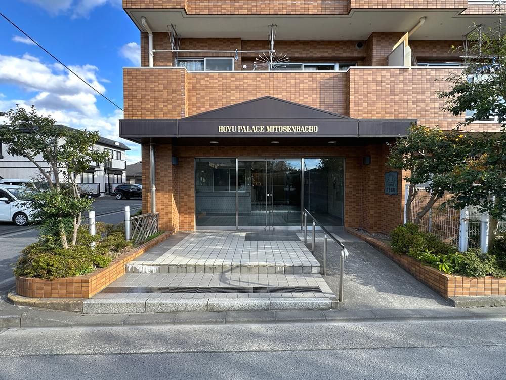 Renovated 2LDK Apartment for Sale in Mito City, Ibaraki - Thumbnail 2