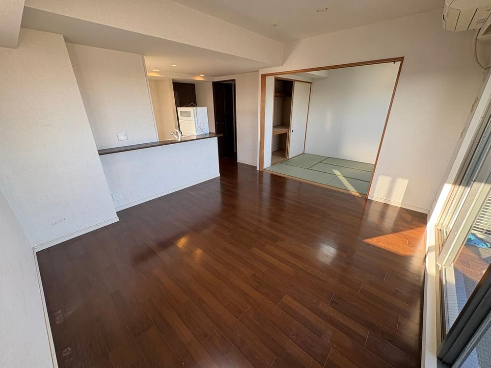 Duo Hills Tsudanuma Maehara 4LDK Condominium in Funabashi - Thumbnail 2