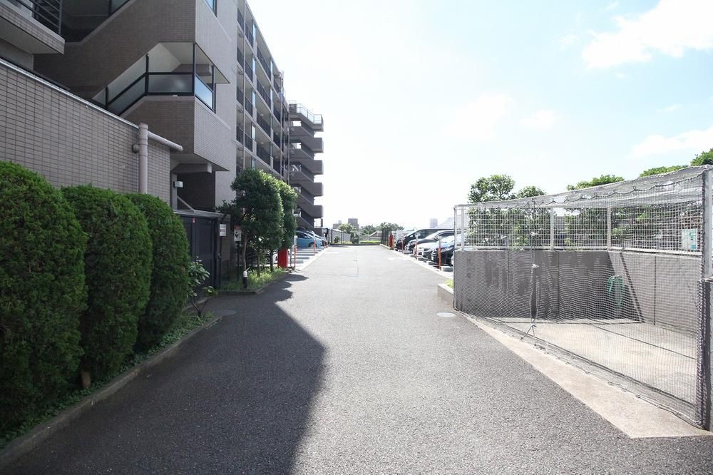 Renovated 3LDK Apartment in Totsuka-ku, Yokohama - Thumbnail 3