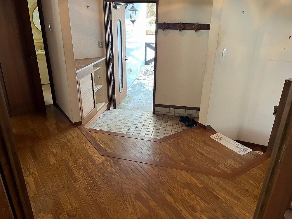 Spacious 2LDK Mountain House for Sale in Chino, Nagano - Thumbnail 4