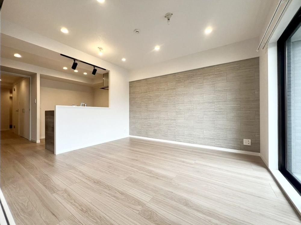 Renovated 2LDK Apartment in Kawasaki Near Shinkawasaki Station - Thumbnail 4